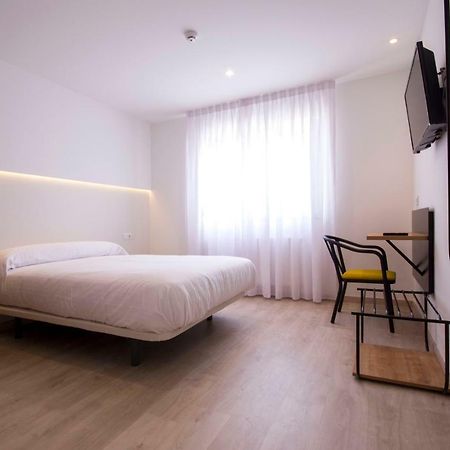 U-Hotel Dario Lugo Kültér fotó