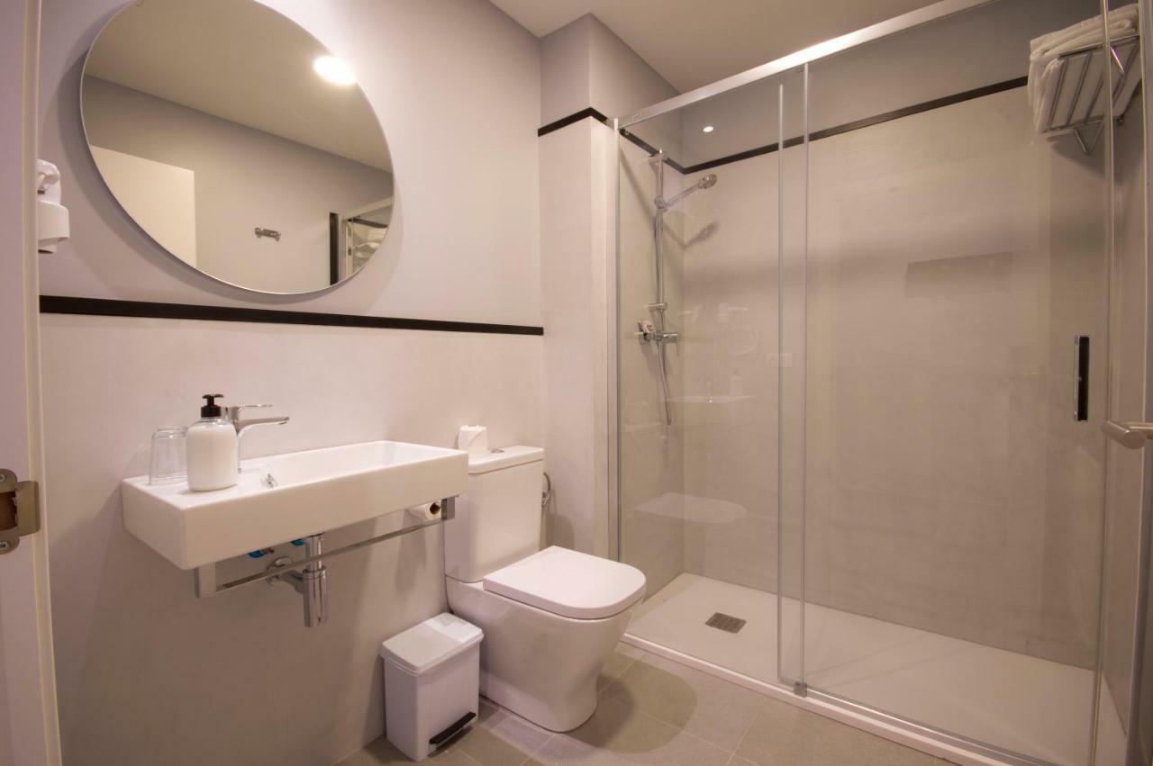 U-Hotel Dario Lugo Kültér fotó