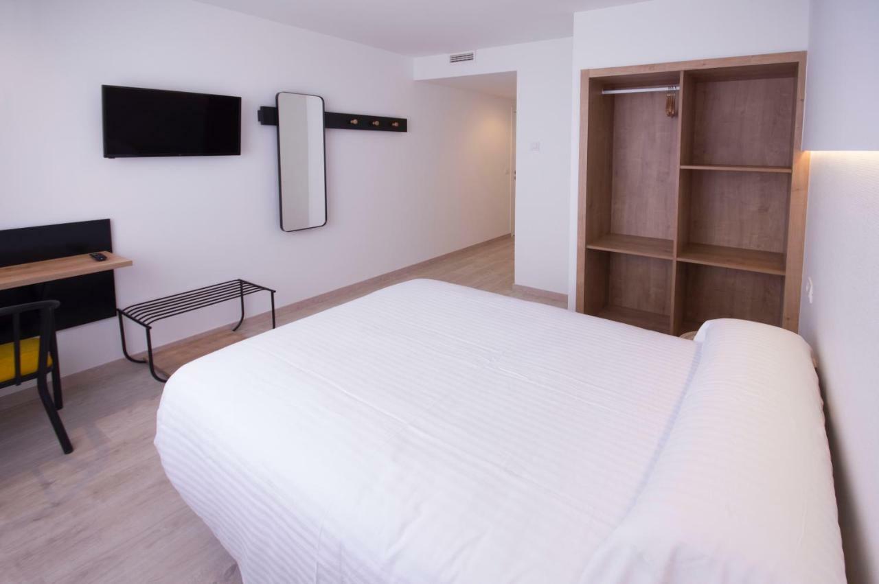 U-Hotel Dario Lugo Kültér fotó
